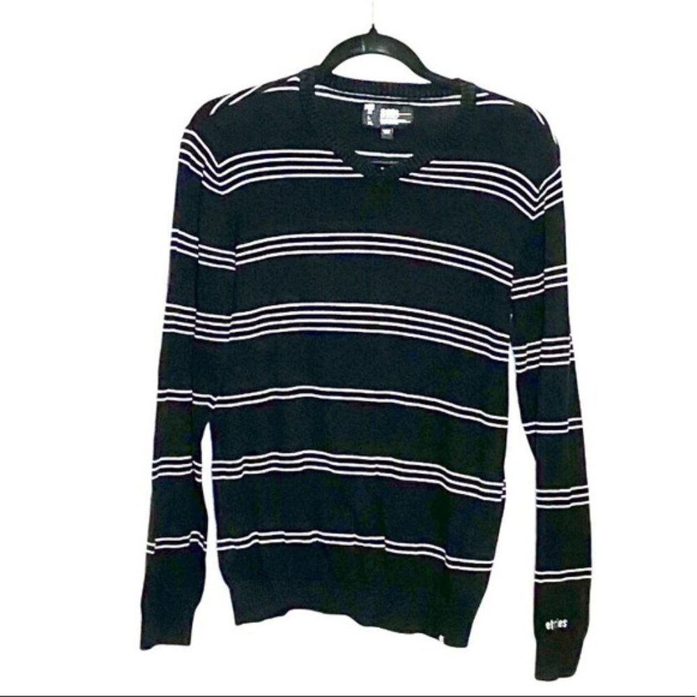 Vintage Etnies Men Cotton Knit Sweater Stripes Black White Size Small